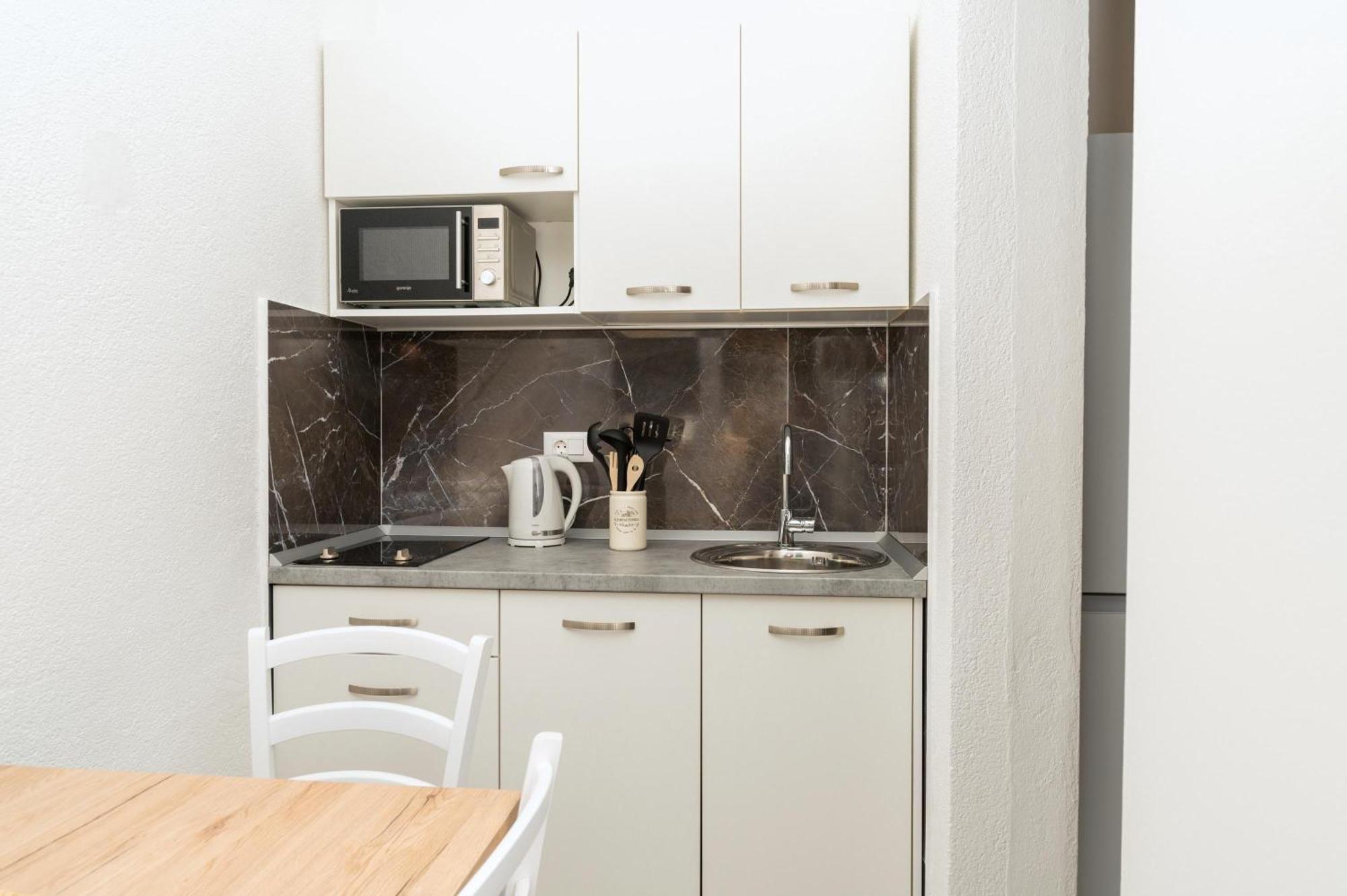 Apartmants Sestic Tučepi Εξωτερικό φωτογραφία